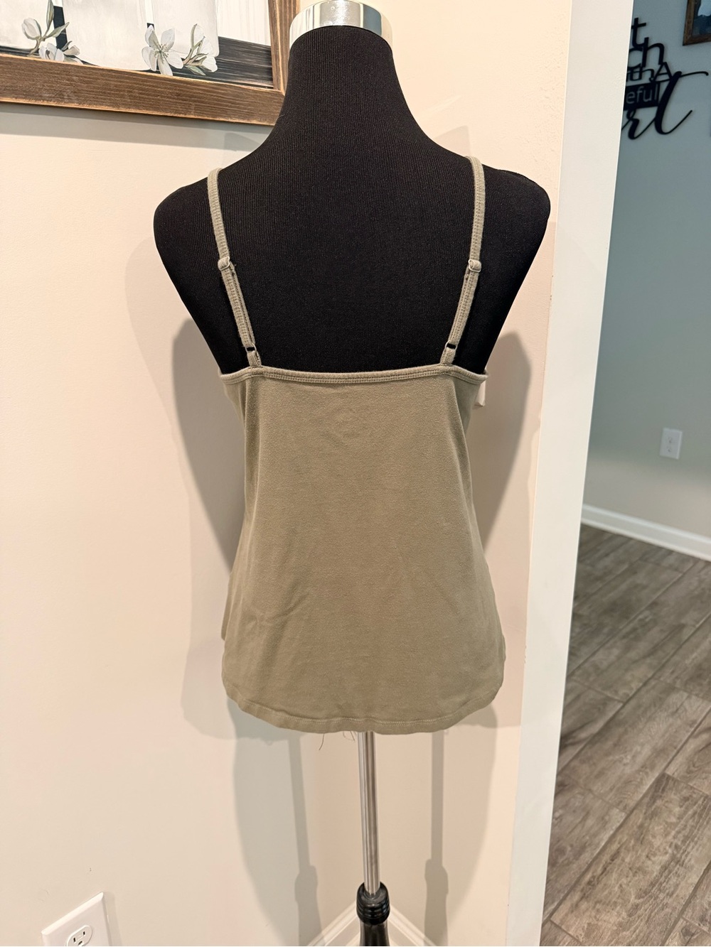 Torrid Foxy Cami - Picture 2 of 4